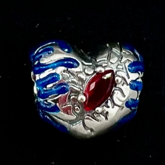 STRANGER THINGS Glow-in-the-Dark Heart 💔 Charm – S925 Sterling Silver NWOT✨ - Picture 2 of 5